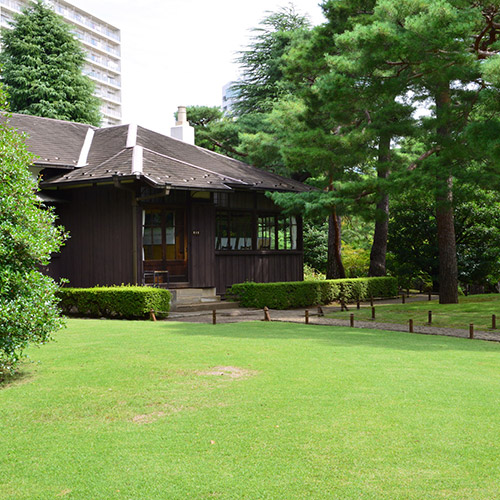 殿ヶ谷戸庭園