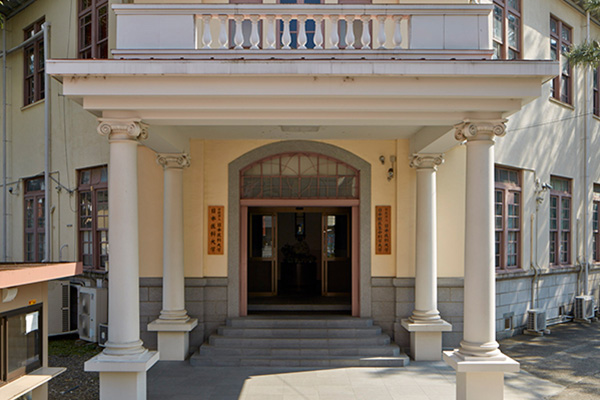 日本獣医生命科学大学